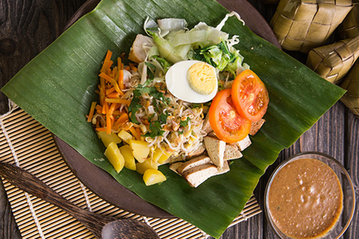 Indonesian gado gado peanut sauce salad